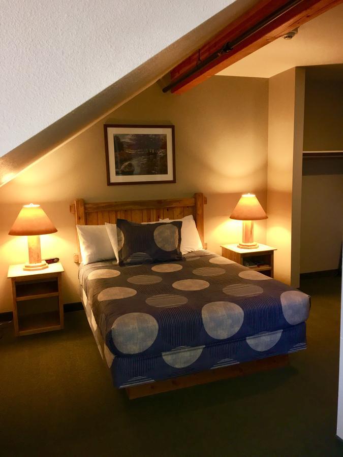 Boulder Creek Inn Donnelly Exterior foto