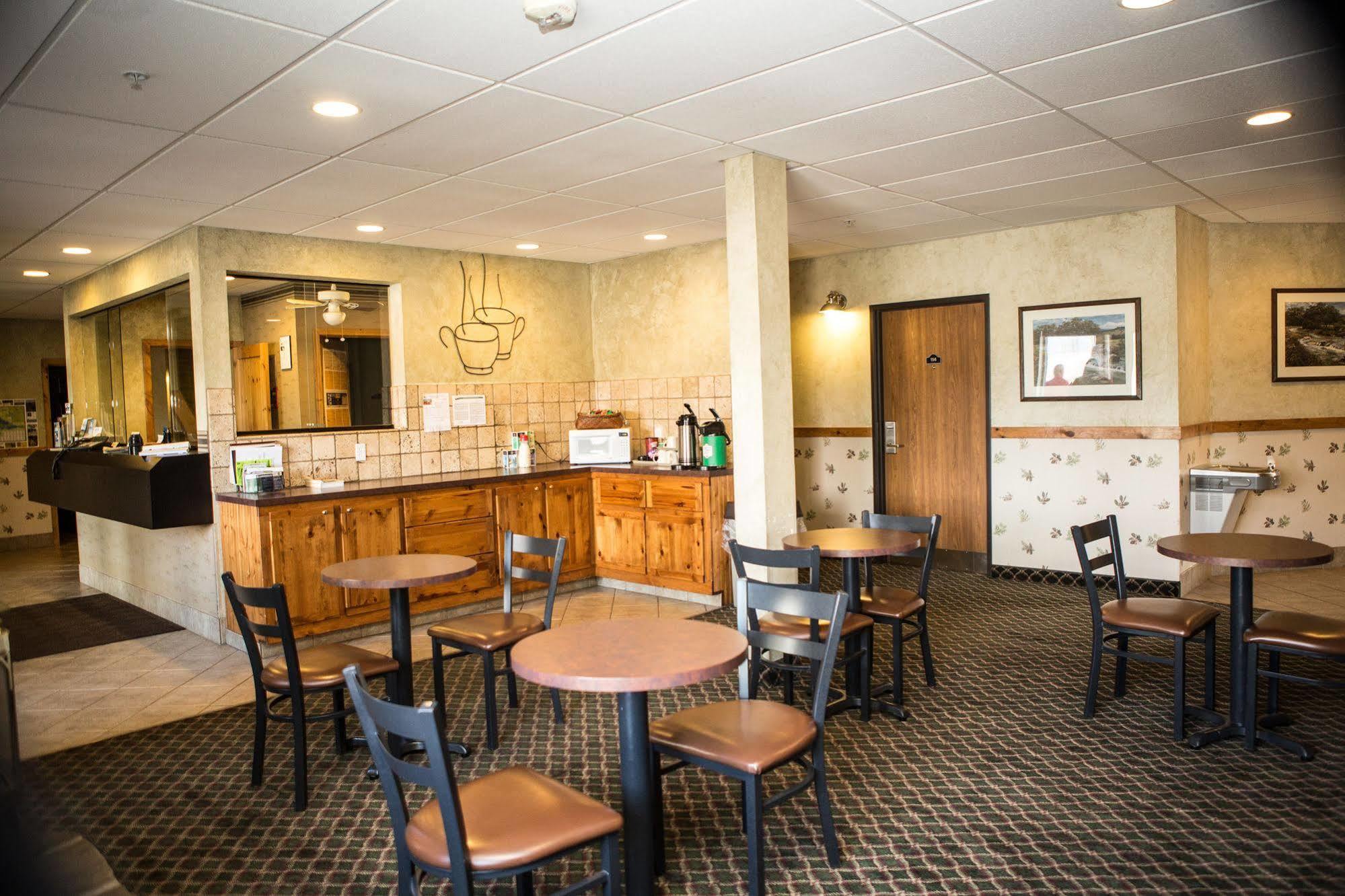 Boulder Creek Inn Donnelly Exterior foto